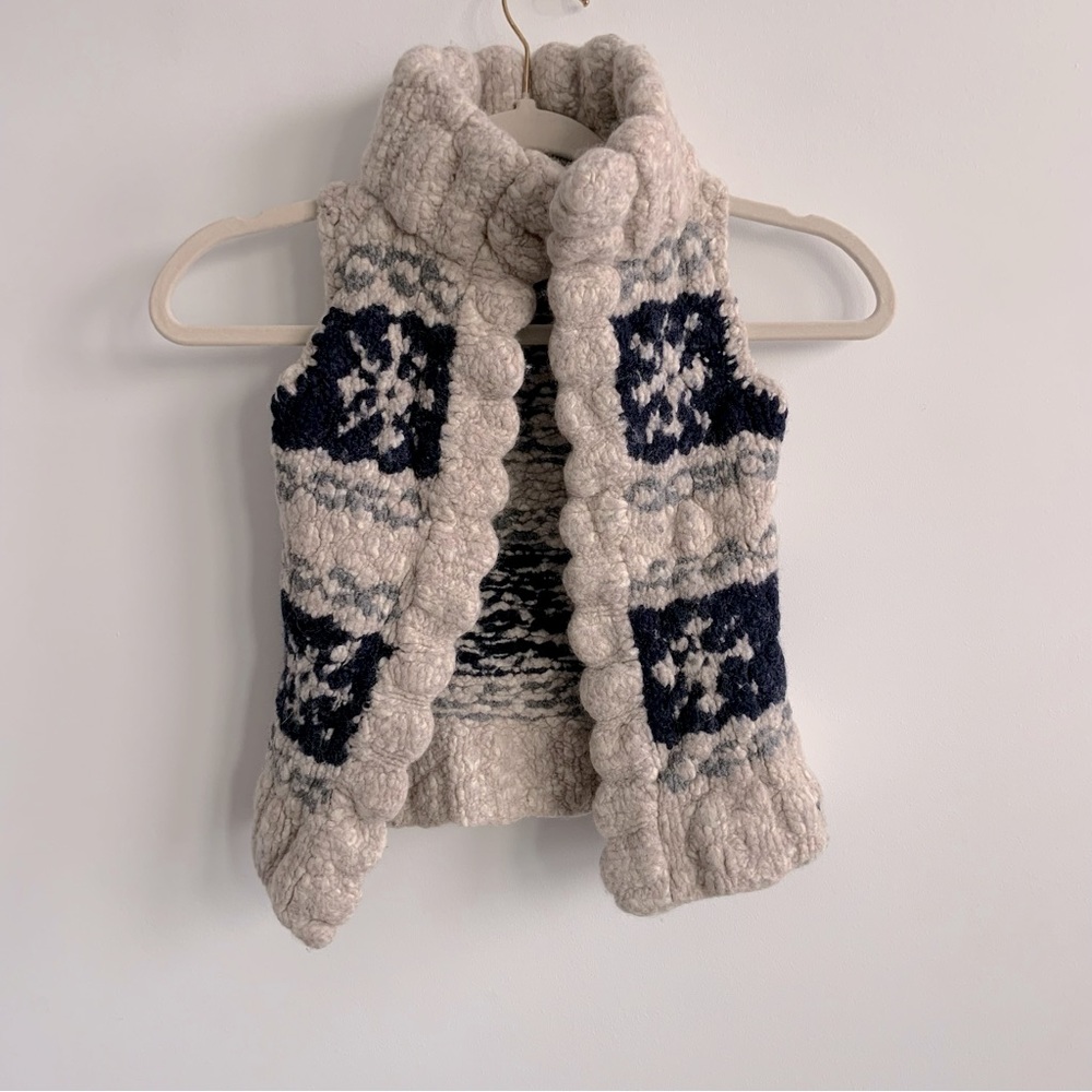 Abercrombie & Fitch Cream and Navy Sweater Vest